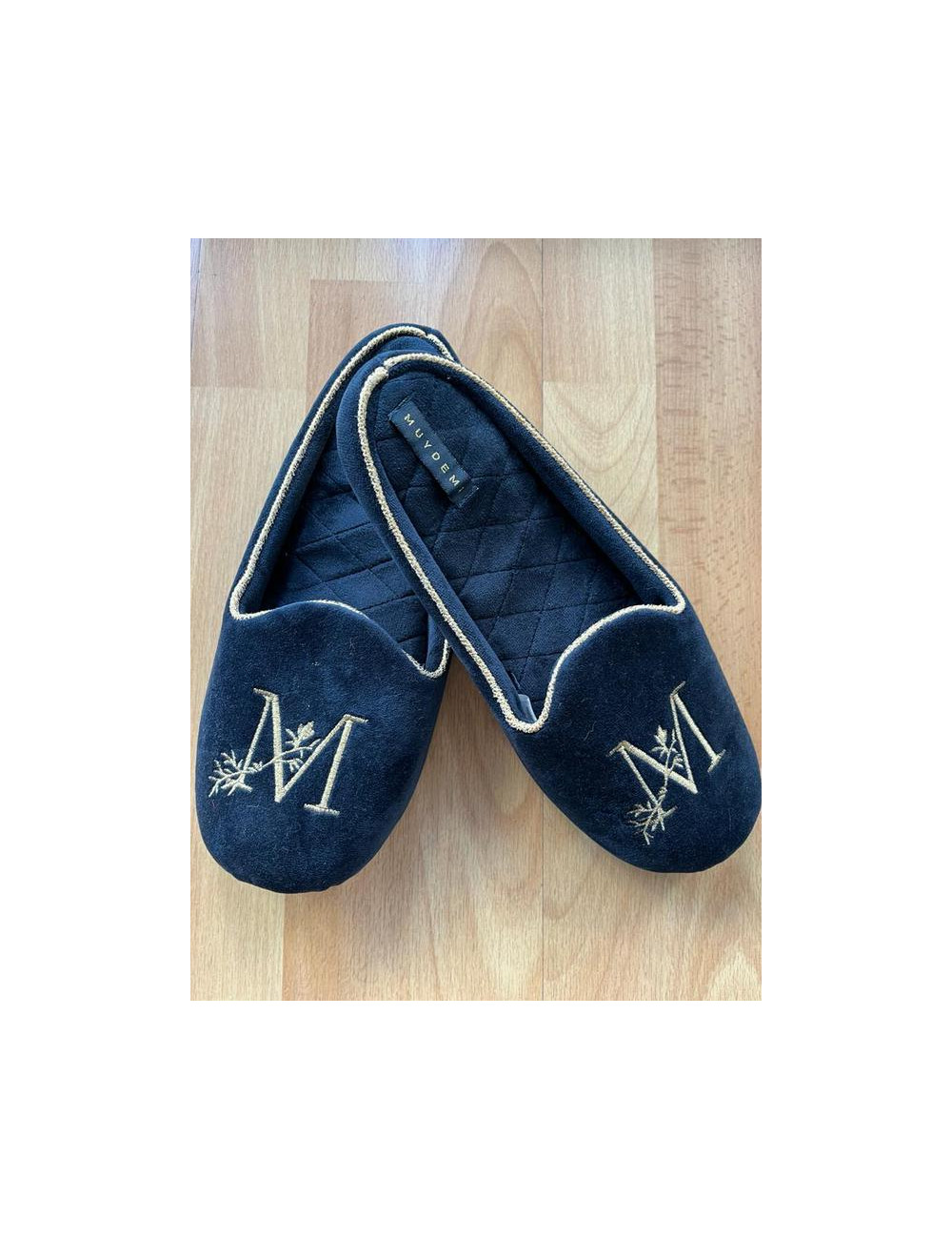 Zapatilla Terciopelo Marino y Dorado Zapatilla Terciopelo Marino y Dorado