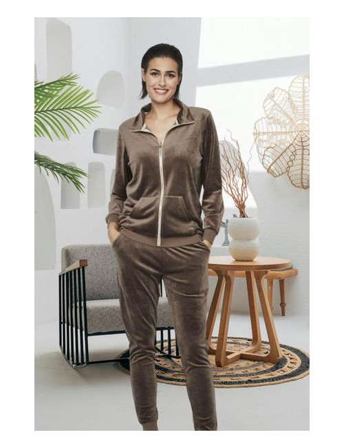 Conjunto Sport Terciopelo Marrón Selmark 